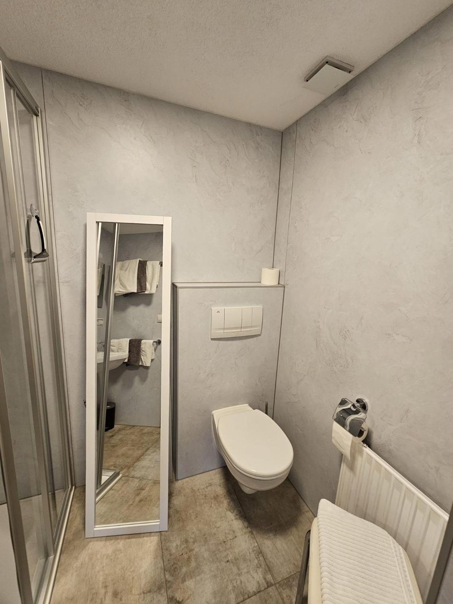Haus Sonnenheim Apartment Langenfeld
